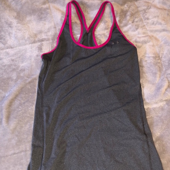 Woman’s Athletic top - Picture 1 of 2